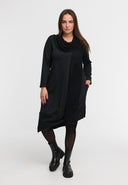 'Lunet' abito – moderno, elegante e con design dal carattere forte