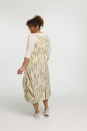 'Livia' olkaimellinen mekko – ilmava, vartaloa imarteleva ja ainutlaatuinen