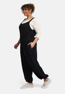 Ogrodniczki 'Veya' – zwiewne, wygodne i dopasowane do talii