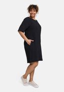 Robe 'Crissa' – plissée, douce et flatteuse pour la silhouette